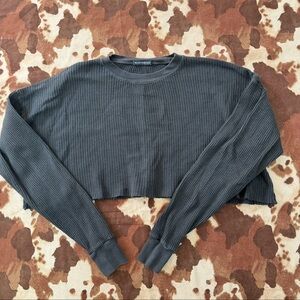 Brandy Melville Cropped Long Sleeve Top